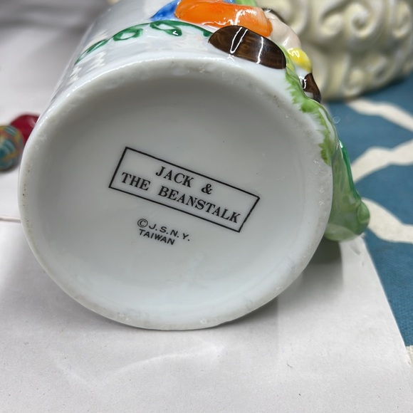 Vintage JSNY Jack & The Beanstalk Mini Mug - Picture 7 of 7